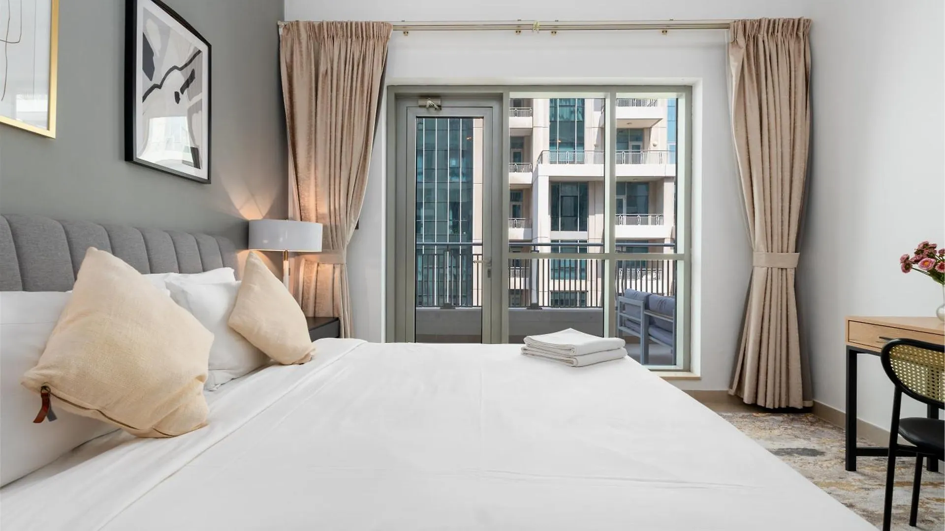 White Sage - Fountain View Stylish Apt With Spacious Terrace Dubai 0*,  United Arab Emirates