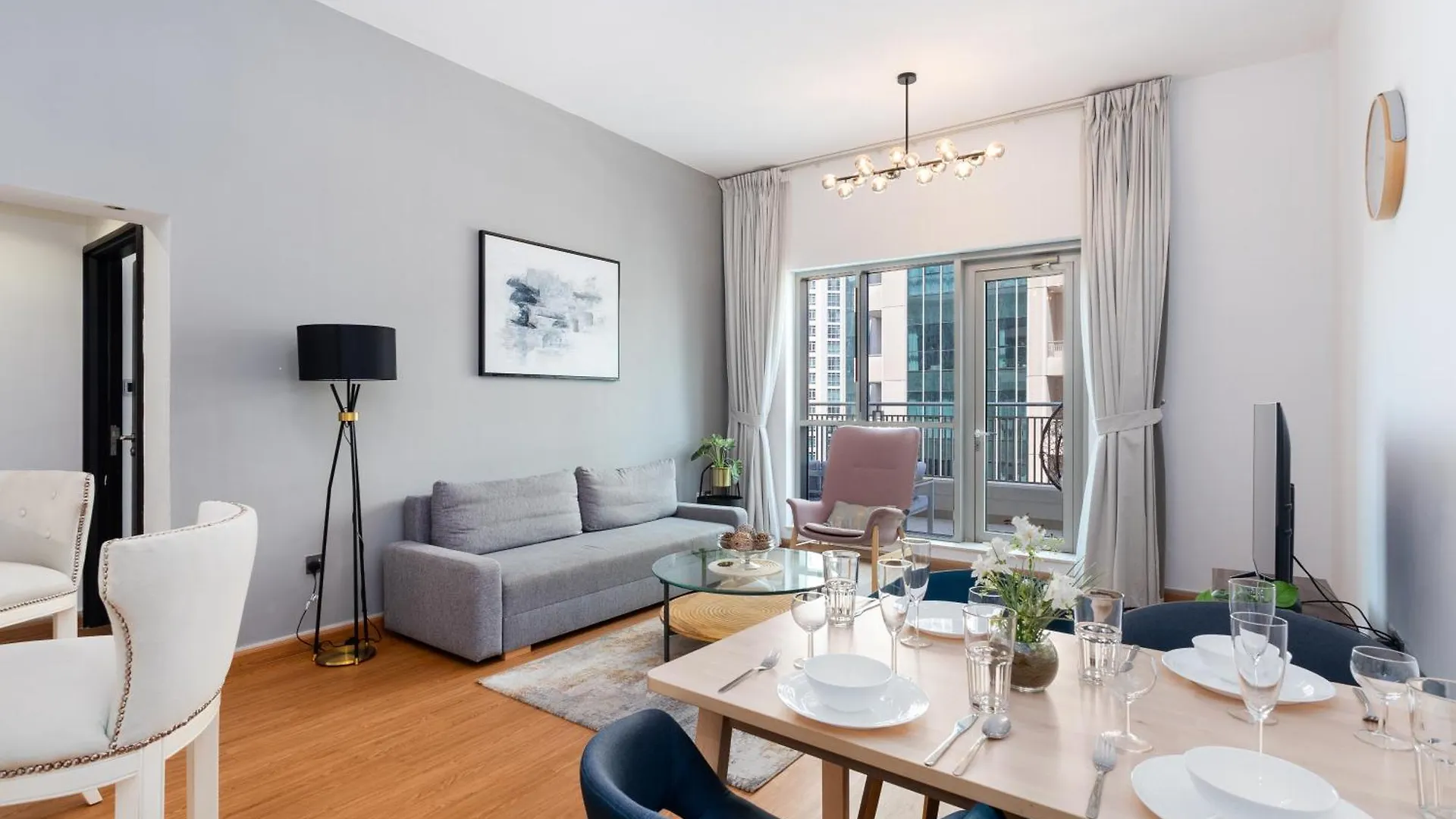 White Sage - Fountain View Stylish Apt With Spacious Terrace Dubai 0*,