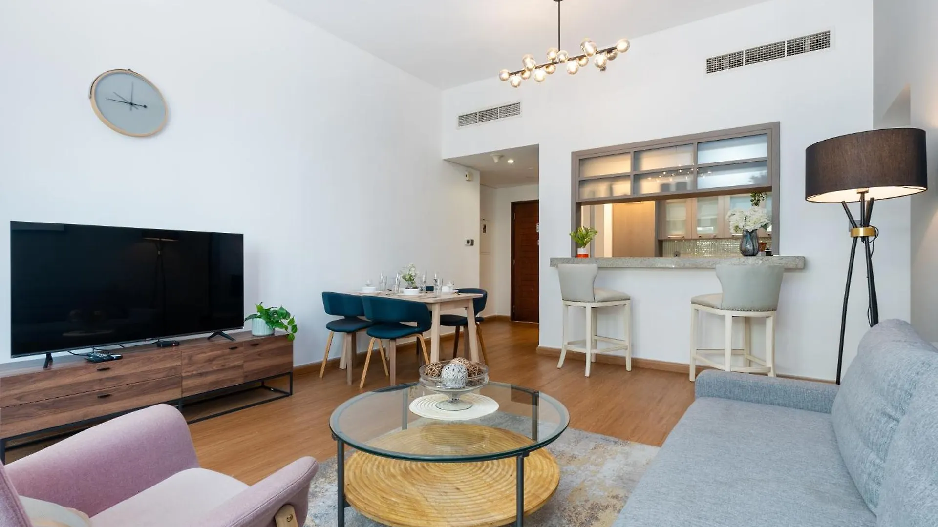 White Sage - Fountain View Stylish Apt With Spacious Terrace Dubai